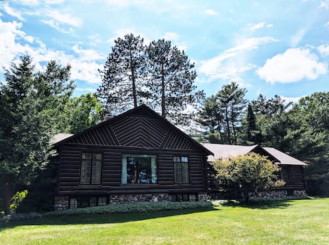 Ultimate Northwoods Log Home! Cabin 14, POV Resort
