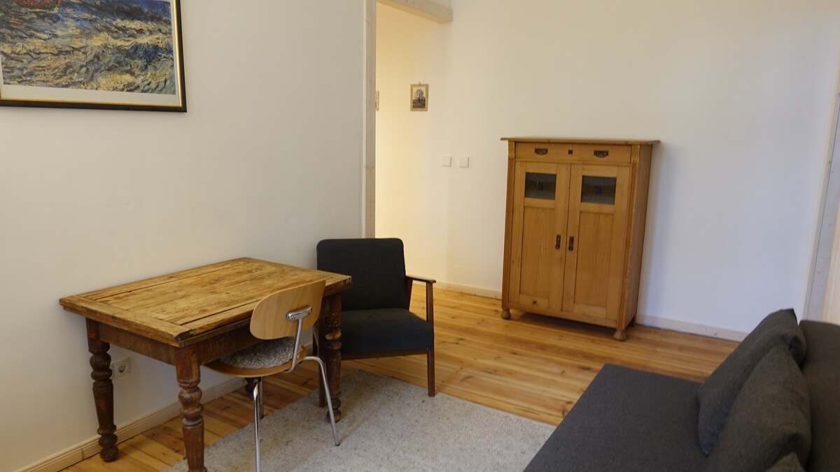 Successful Airbnb property: Old building apartment on the canal with balcony in Kreuzberg