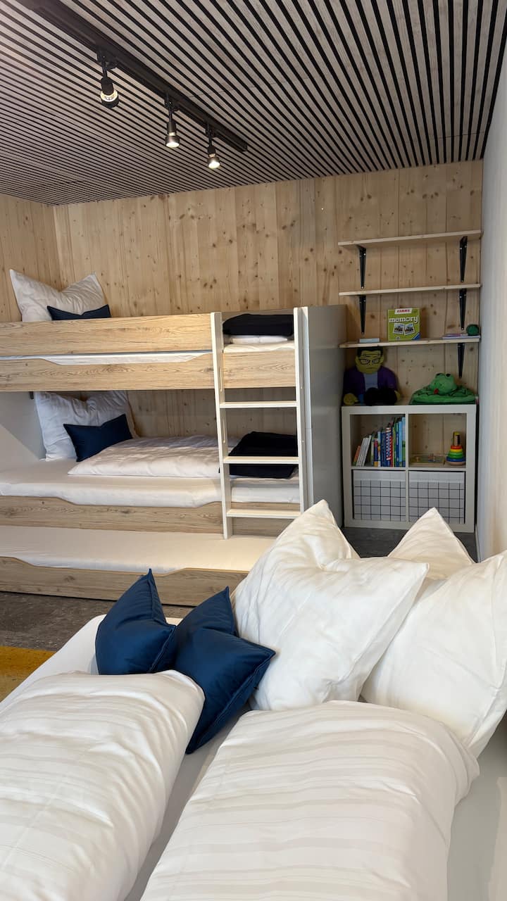 Kitanda cha ghorofa sentimita 120 x sentimita 200
Kitanda cha trundle sentimita 90 x sentimita 200
Kitanda cha sofa sentimita 140 x sentimita 200