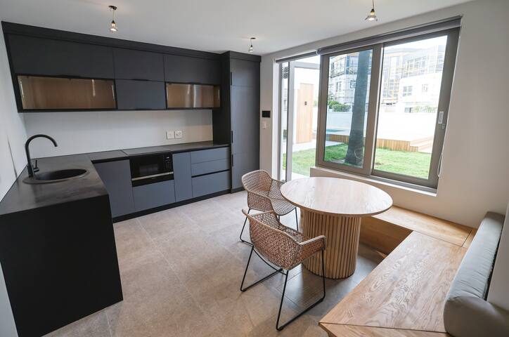 The Pool-Suite @ Ocean 9 gallery image 4