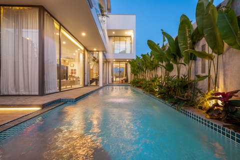 Luxury Thuy Son 6BR Pool Villa - Free Pickleball