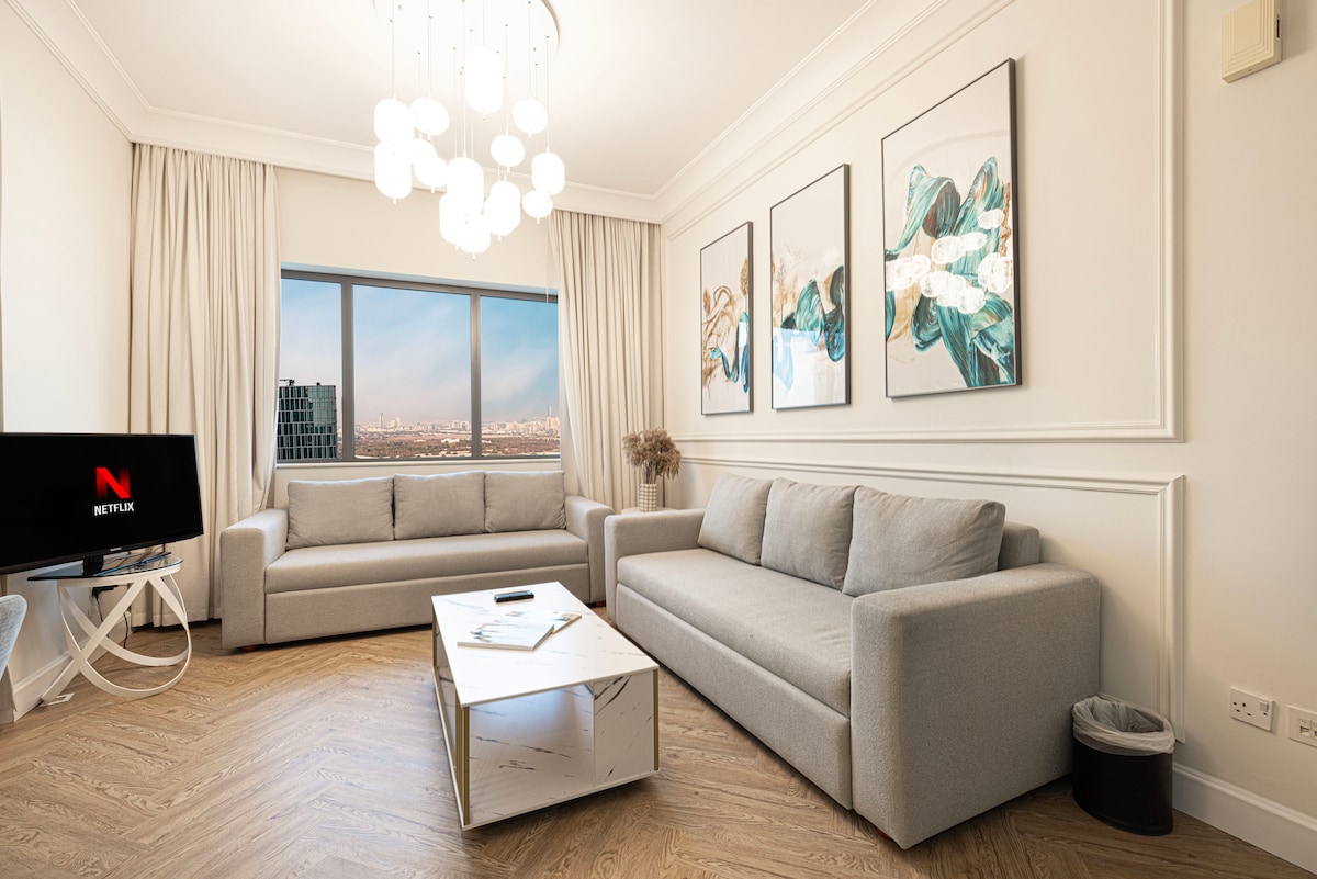 2-Bedroom Apartment · City View 3