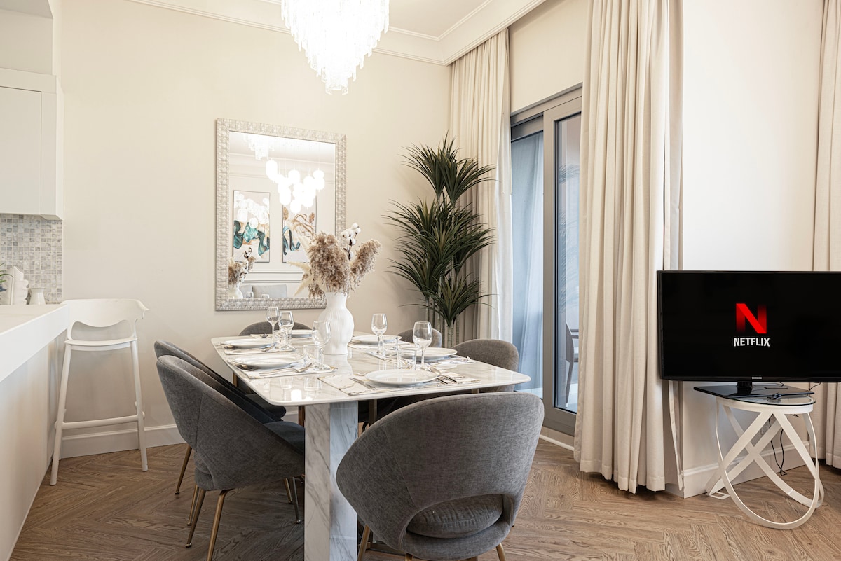 2-Bedroom Apartment · City View 5