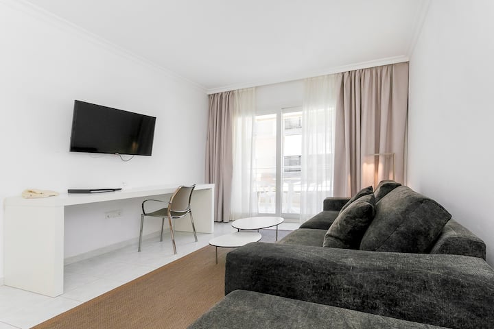 Santa Eulalia Center Apartment Beach & Center 2min - Santa Eulària des Riu