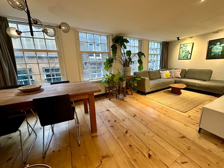 Central Apartment With Bedroom - Amsterdam