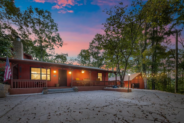 Together By Nature Cabin _ Game Room & Hot Tub - Sevierville, TN