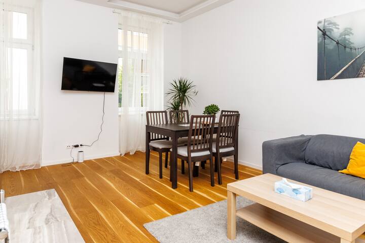 5 Beds in Viennas Heart gallery image 4