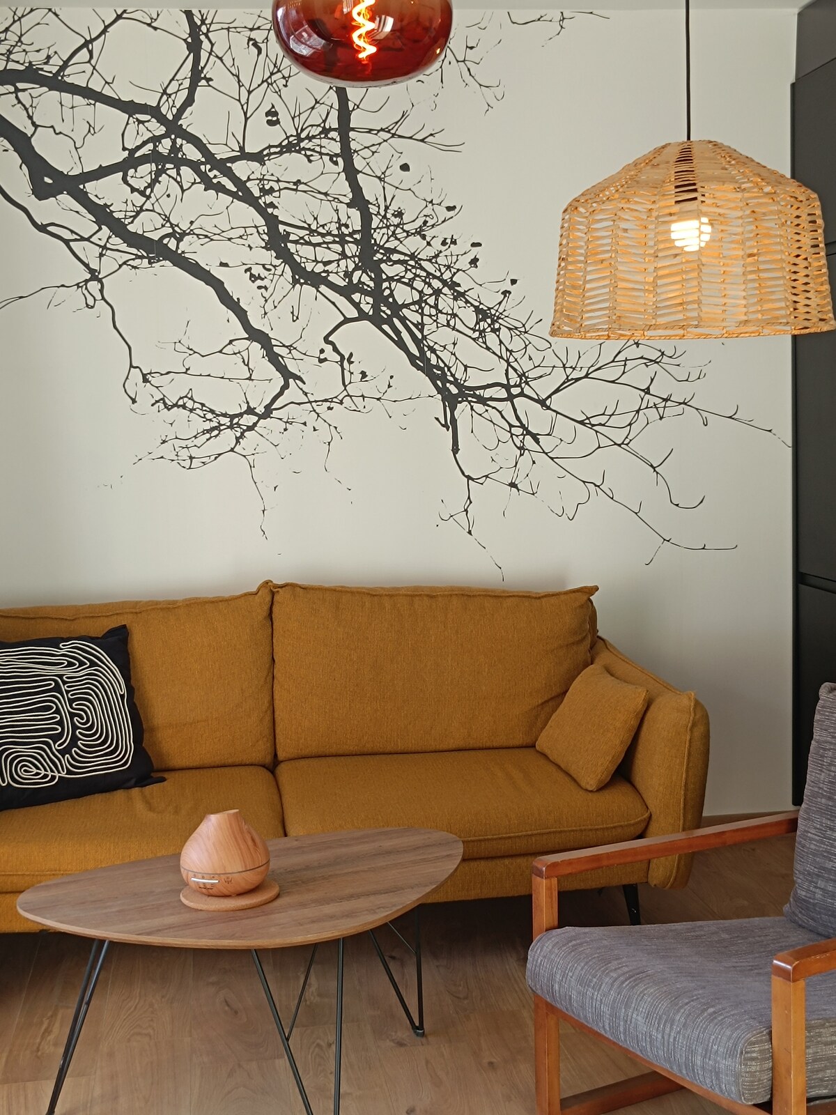 Beliebte Airbnb-Anzeige: Furnished 3-star Residence, Pool/Tennis/South Exposure in Aix Les Bains