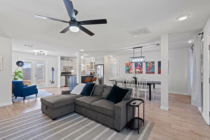Epic Backyard Fun Cozy Home Great Central Location - 포트워스