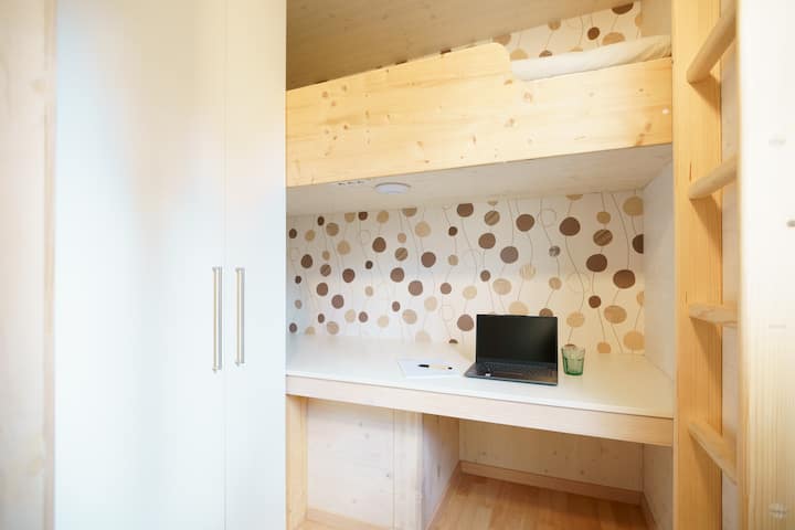 Schlafzimmer 2