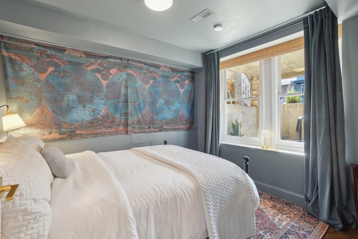 Schlafzimmer 1