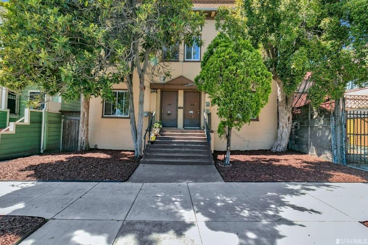 Comfortable 2br Apt Near Bart & Uc Berkeley - El Cerrito, CA