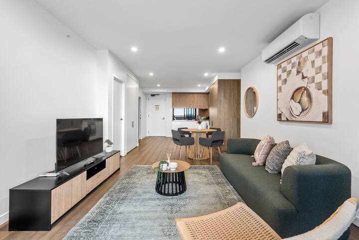 Mountain View 2br Apt W/ Rooftop Pool & Parking - Brisbane