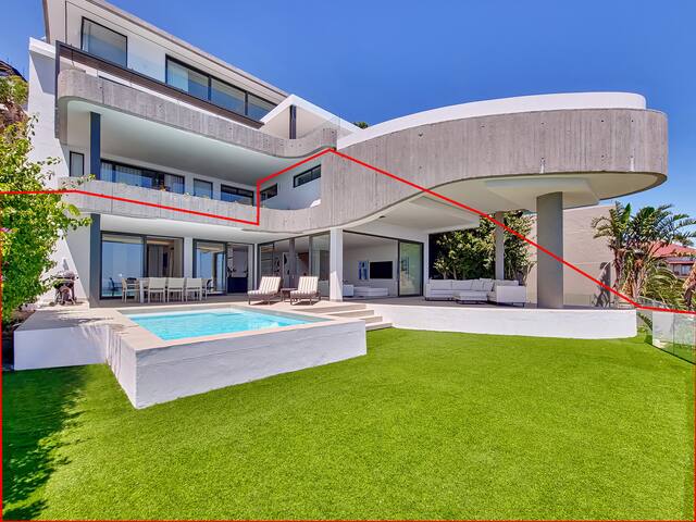 Ocean Villa – Ultra Luxury Apt in Bantry Bay gallery image 5