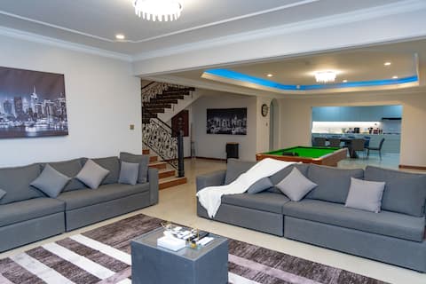 4 Bed Private Pool Villa Juffair