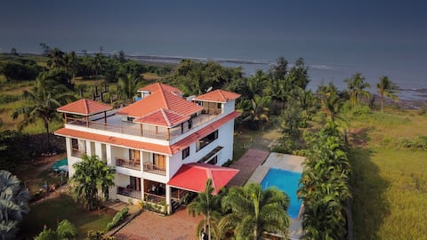 Luxe 8 BHK Beachfront Villa w Private Pool