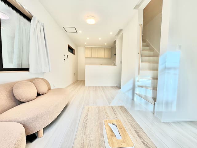 包棟3房別墅｜電車直達上野3分｜秋葉原6分｜最多6人｜車站徒步3分【適合家庭朋友團體多人旅行】