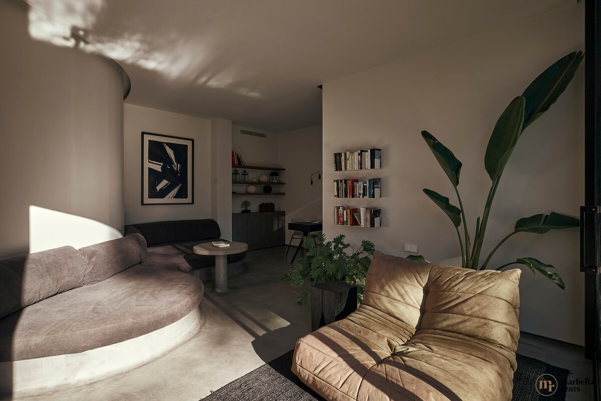 Ocean Pearl | Ref. #85 4