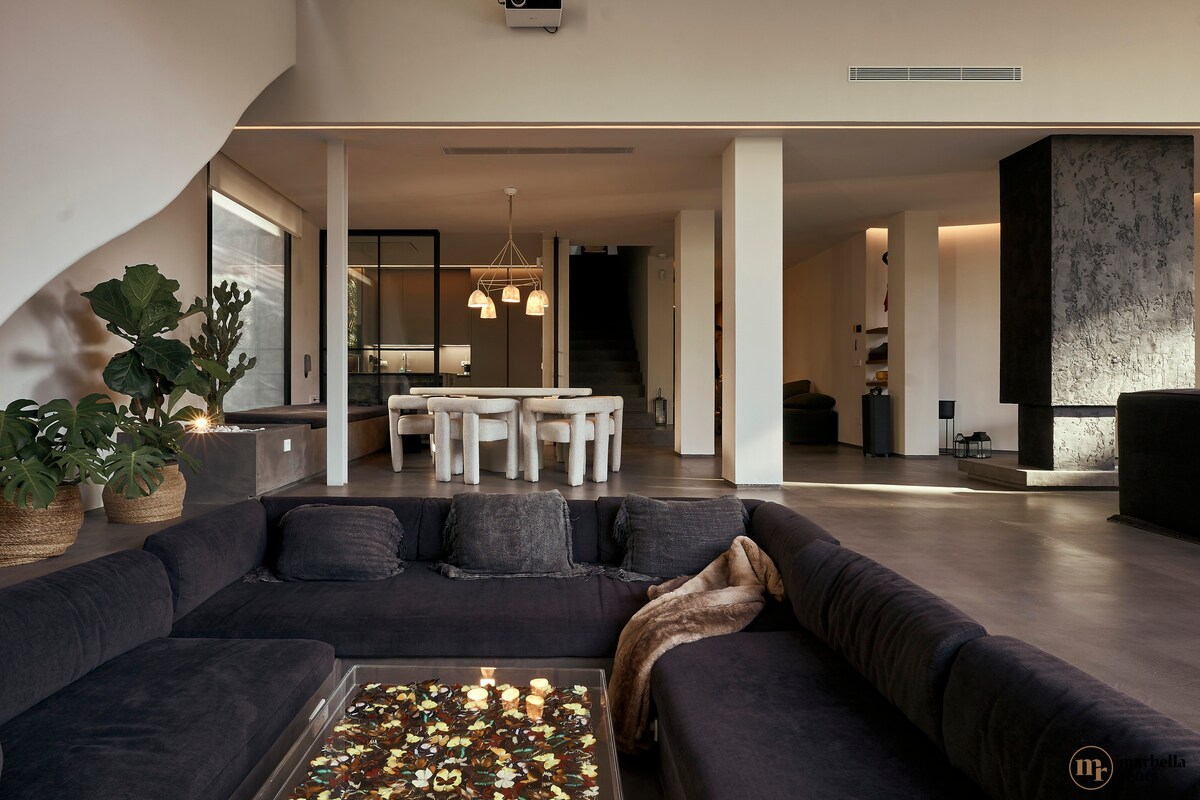 Ocean Pearl | Ref. #85 3