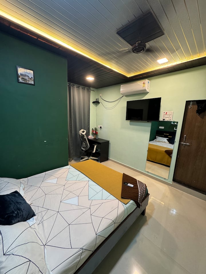 Family Room & Private Bathroom - Shrivardhan