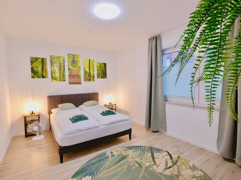 Central, barrierfree, terrace & 24h parking garage