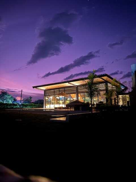 Presumed House - includes chef, pool and cleaning