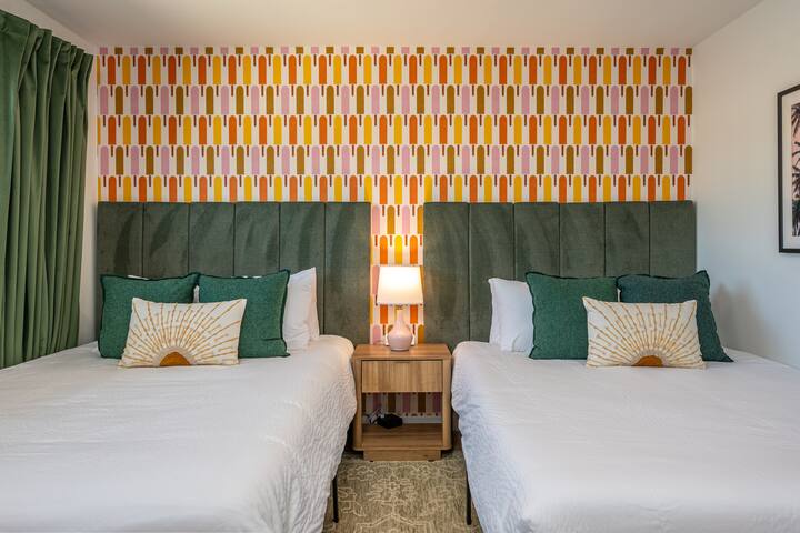 San Diego Oasis~Heated Pool & Hot Tub gallery image 5