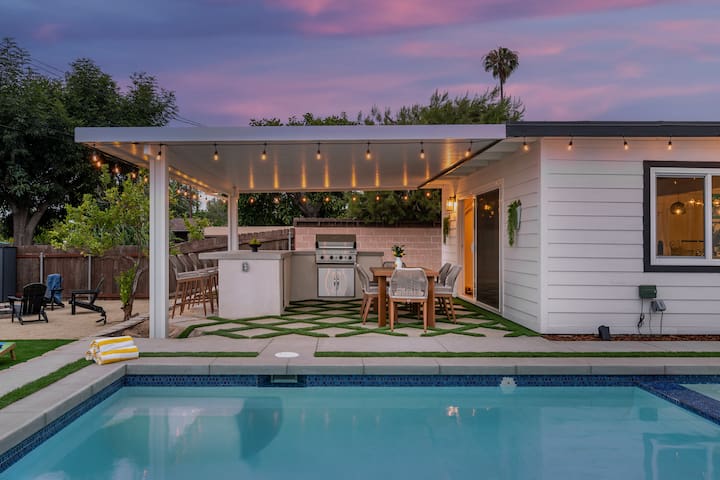 San Diego Oasis~Heated Pool & Hot Tub