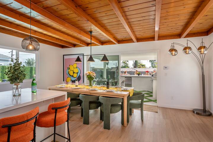 San Diego Oasis~Heated Pool & Hot Tub gallery image 2