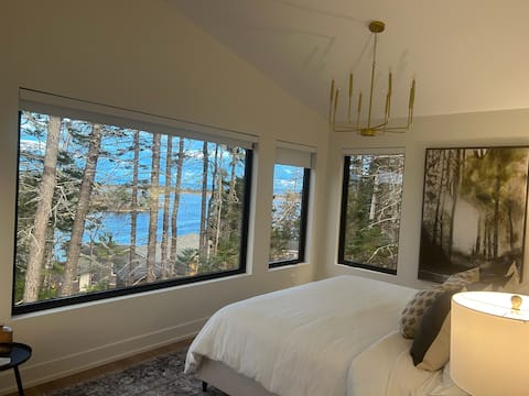 Edgewater on Broad - Hot Tub