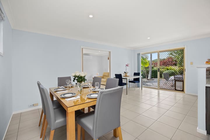 Sundowners Terrace gallery image 3