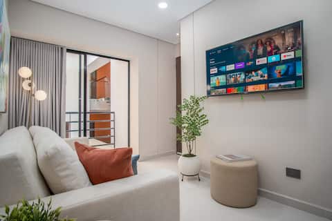 Top performing Airbnb: PC-202 | Elegant Apt | Indoor Fountain View in Cali