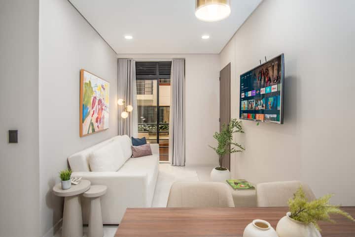 Pc-102 | Apt | 1st Floor | New With Internal View - カリ