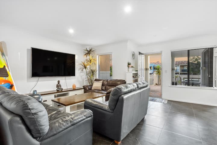 Avalon Bay Beachside Retreat + Bbq + Dogs Welcome - 曼杜拉