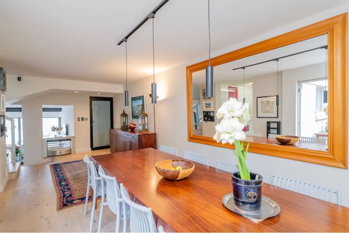 Modern Comfort Mountain Cottage