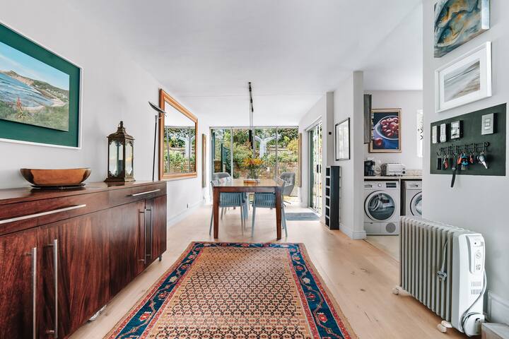 Modern Comfort Mountain Cottage gallery image 5