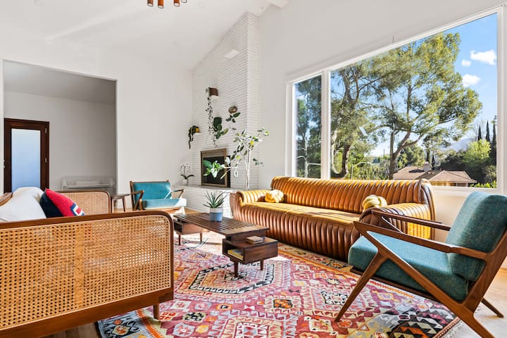 MidCentury Dreams House Near Universal