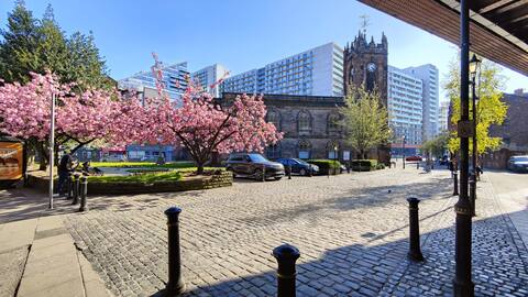 Top performing Airbnb: Spacious Homely Manchester City Stay• Near AO in Blackfriars & Trinity