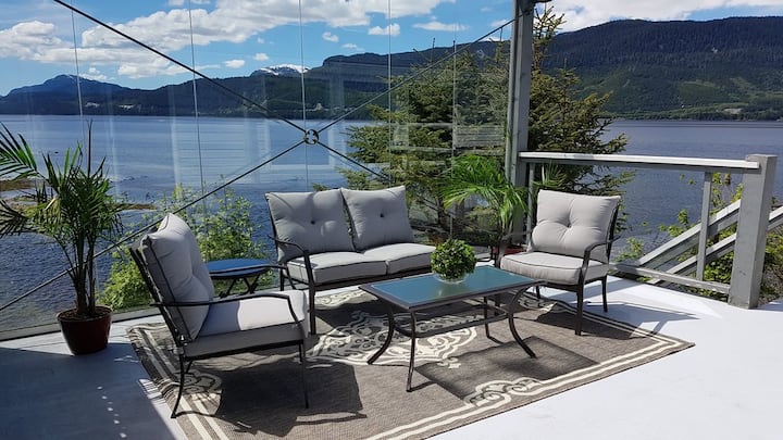 Oceanfront Guesthouse - Kitimat