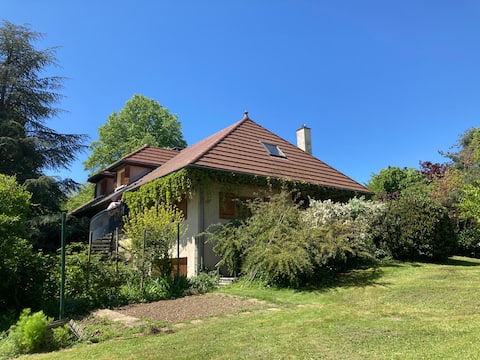 Spacious accommodation for 6 people, quiet and green