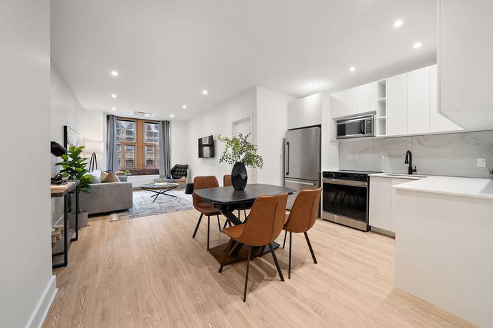 New Downtown MTL Old port 2 BR 2 BA gallery image 3