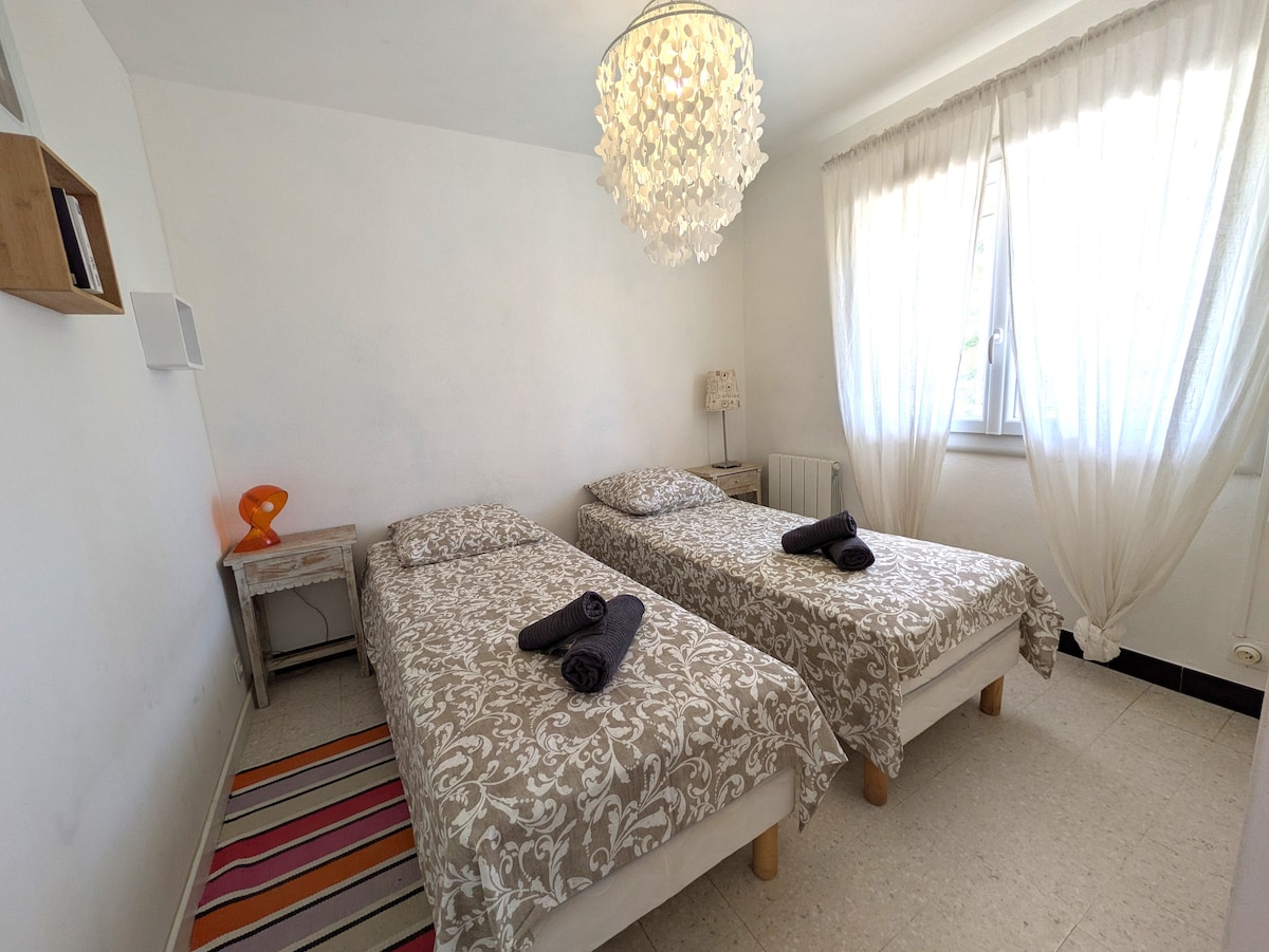 غرفة النوم 2