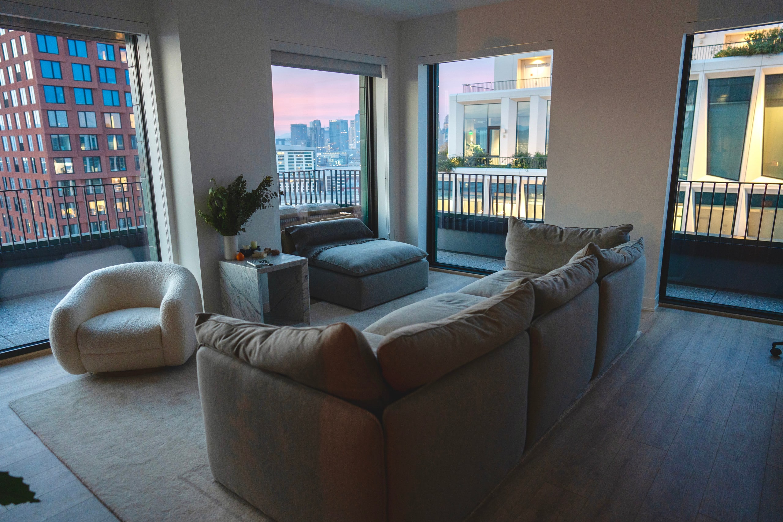 San Francisco's Luxury Penthouse - Image 1