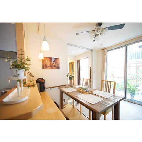Osaka Luxury Entire Villa | Elevator + Courtyard | 3 min walk to station | Sleeps 15 | Direct access