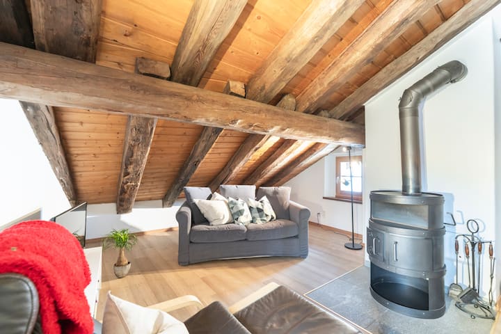 Chesa Michel/ Morteratsch – Dachwohnung In Bever - Bever