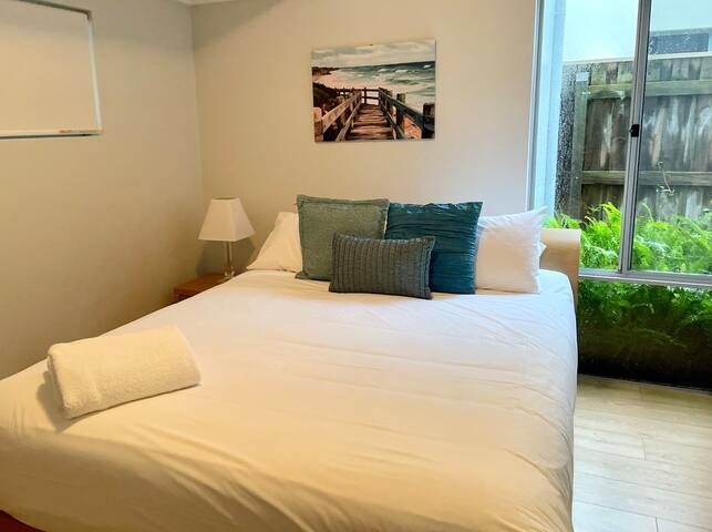 Margaret River Executive Beach House w outdoor spa gallery image 3