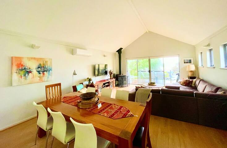 Margaret River Executive Beach House w outdoor spa gallery image 4