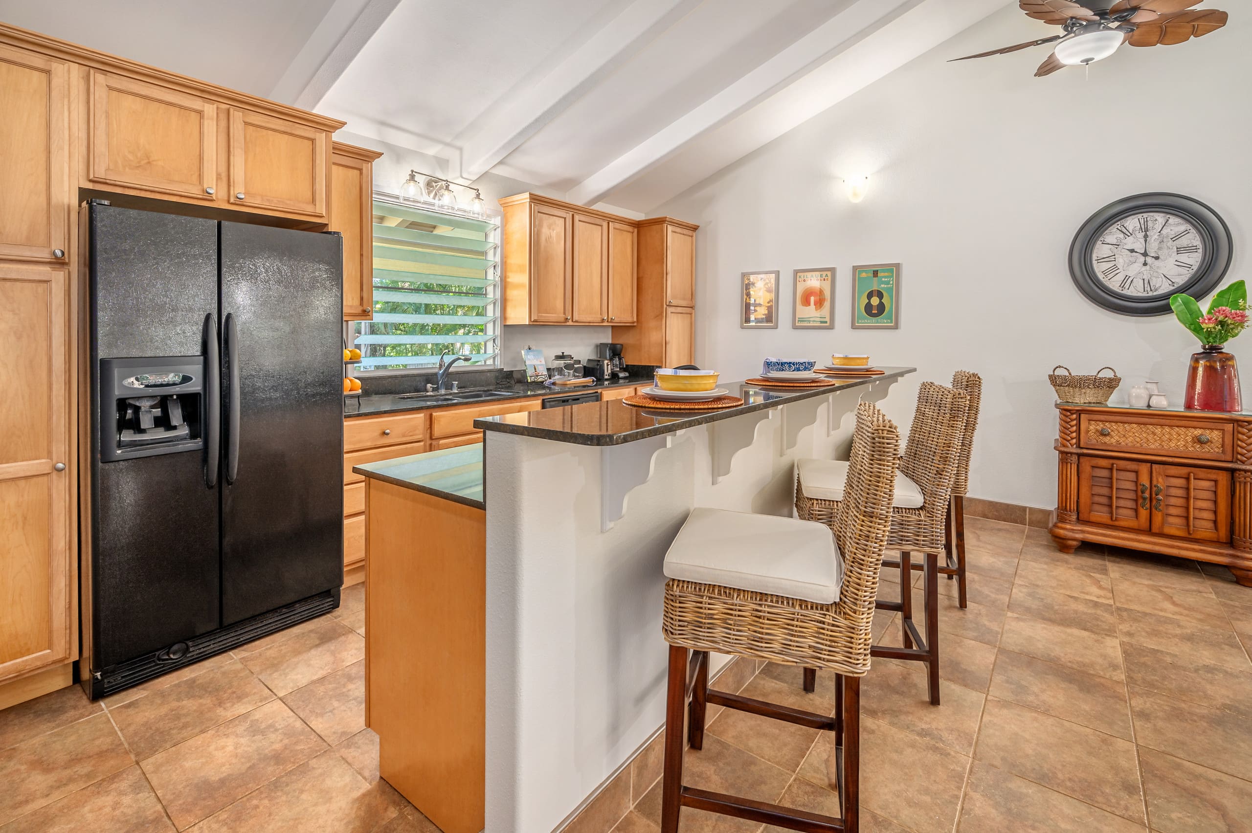 Home in Hanalei · ★4.98 · 3 bedrooms · 3 beds · 3 baths - Image 9