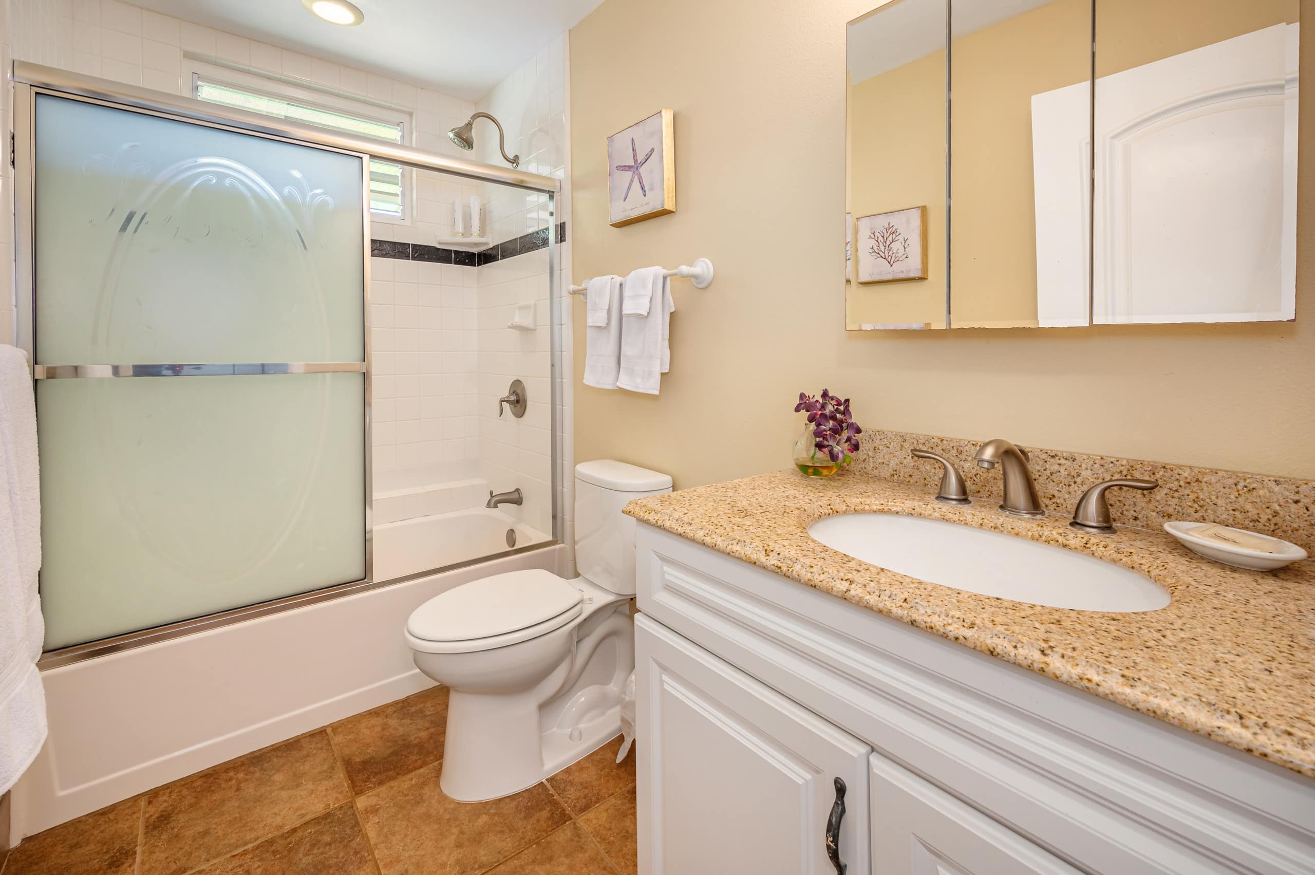 Home in Hanalei · ★4.98 · 3 bedrooms · 3 beds · 3 baths - Image 17