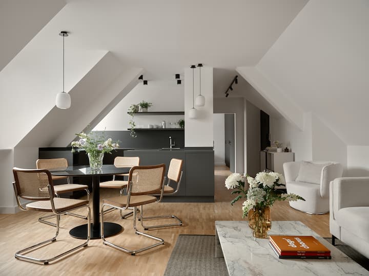 Spacious & Bright Penthouse Apart In City Centre - Munich